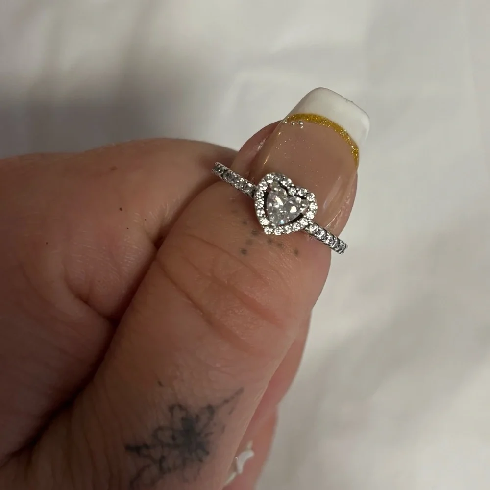 Pandora Silver Heart Ring - Picture 1 of 4